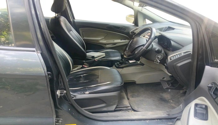 2013 Ford Ecosport AMBIENTE 1.5L DIESEL, Diesel, Manual, 1,80,349 km, interior