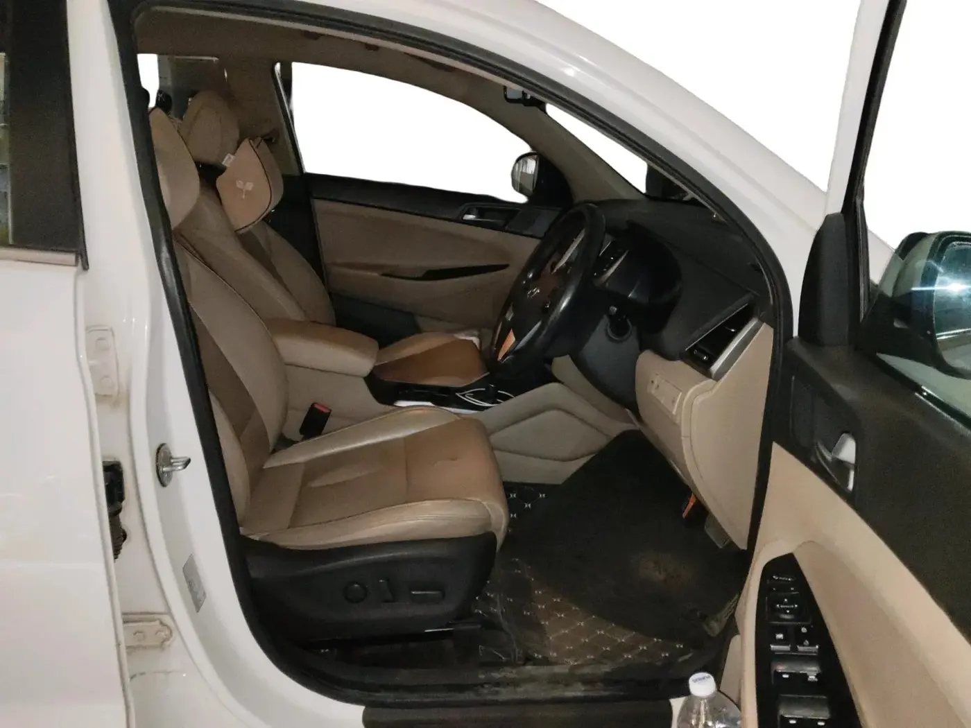 2016 Hyundai Tucson GLS 2WD AT DIESEL, Diesel, Automatic, 1,40,140 km, interior