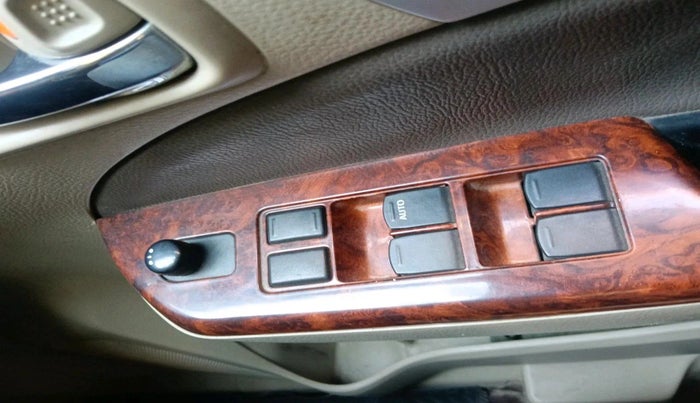 2013 Maruti Ertiga ZDI, Diesel, Manual, 1,60,550 km, interior