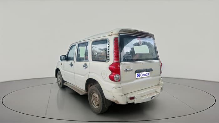 2011 Mahindra Scorpio EX M2DI, Diesel, Manual, 3,11,492 km, exterior
