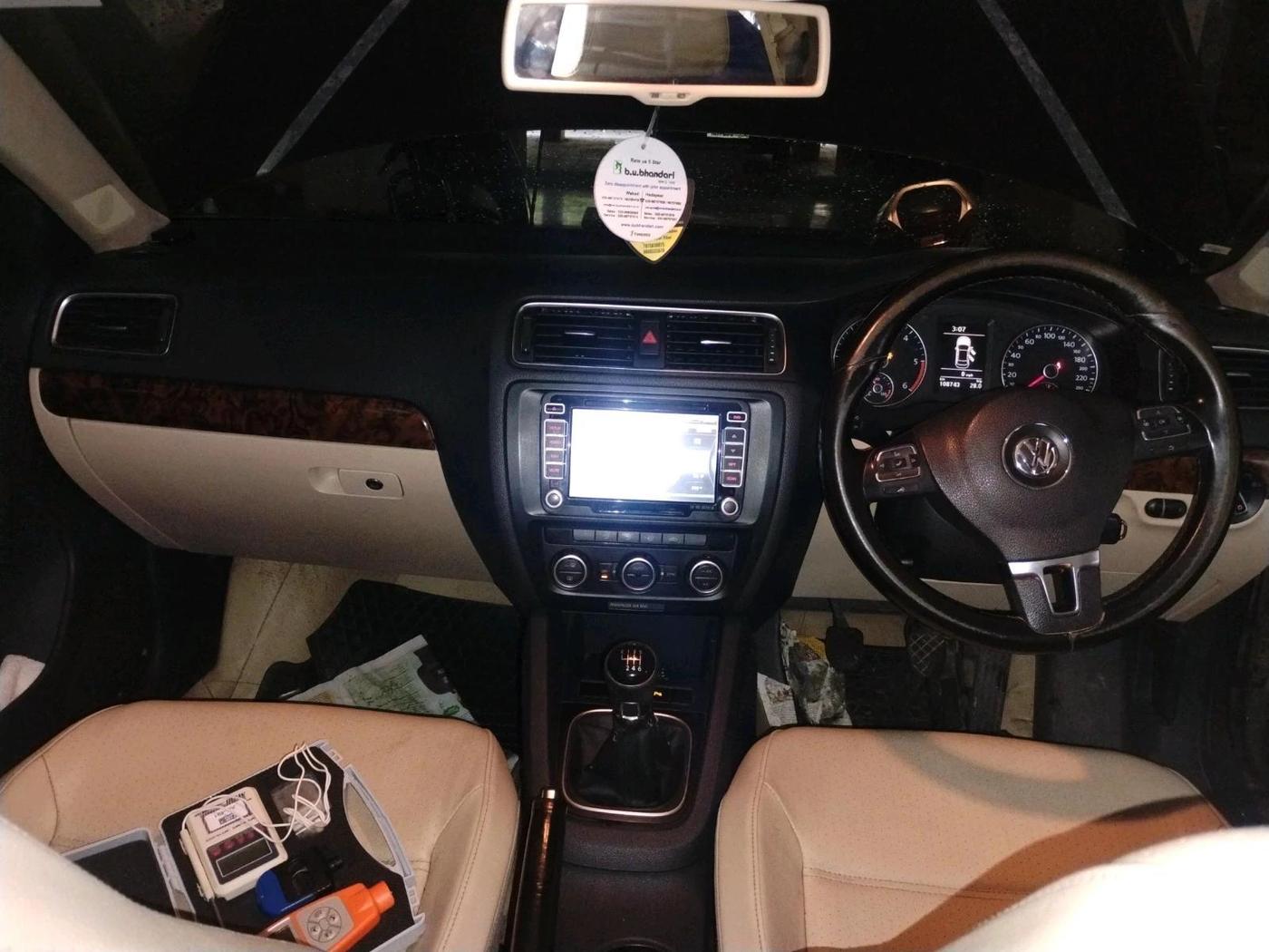2014 Volkswagen Jetta COMFORTLINE TDI, Diesel, Manual, 1,08,743 km, interior