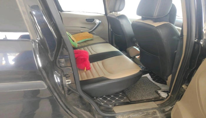 2024 Mahindra BOLERO NEO N10 R, Diesel, Manual, 17,969 km, interior