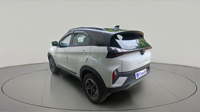 2023 Tata NEXON FEARLESS 1.2 REVOTRON 7 DCA DT, Petrol, Automatic, 10,002 km, exterior