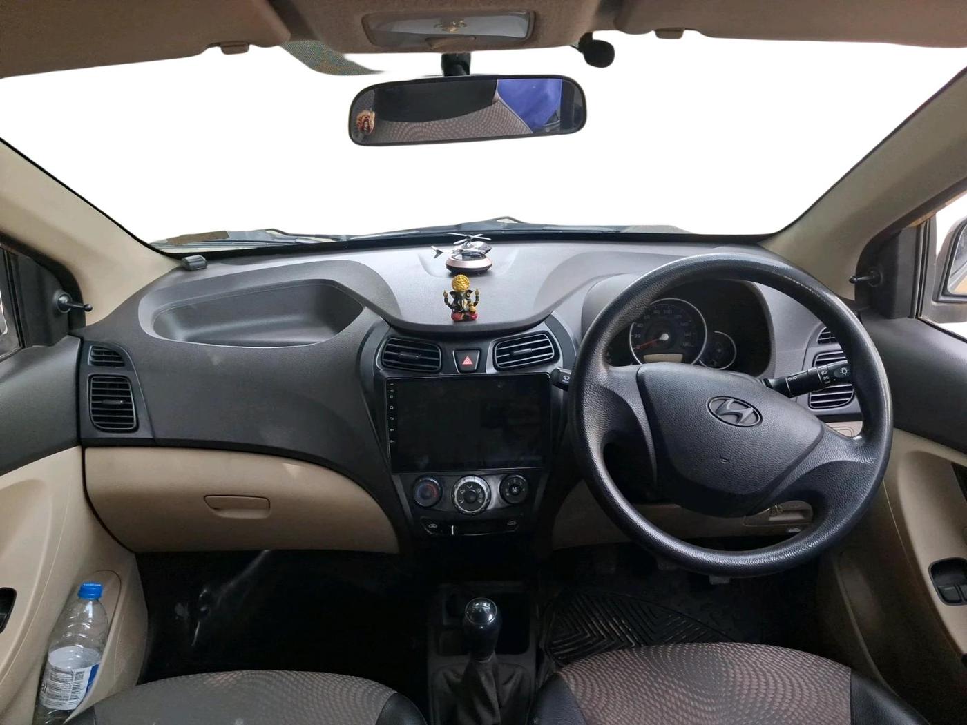 2014 Hyundai Eon MAGNA +, Petrol, Manual, 72,409 km, interior
