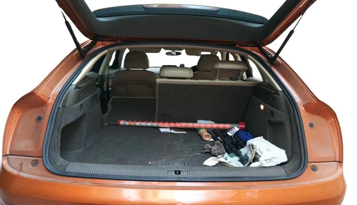 2012 Audi Q3 2.0 TDI QUATTRO, Diesel, Automatic, 79,592 km, exterior