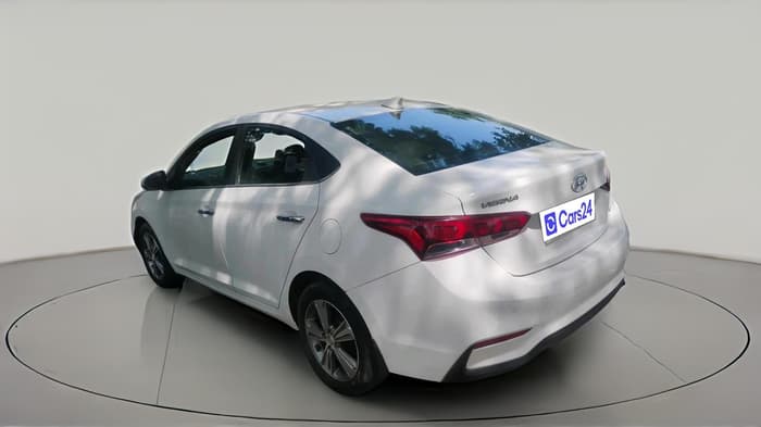 2018 Hyundai Verna 1.6 SX (O) CRDI MT, Diesel, Manual, 34,589 km, exterior