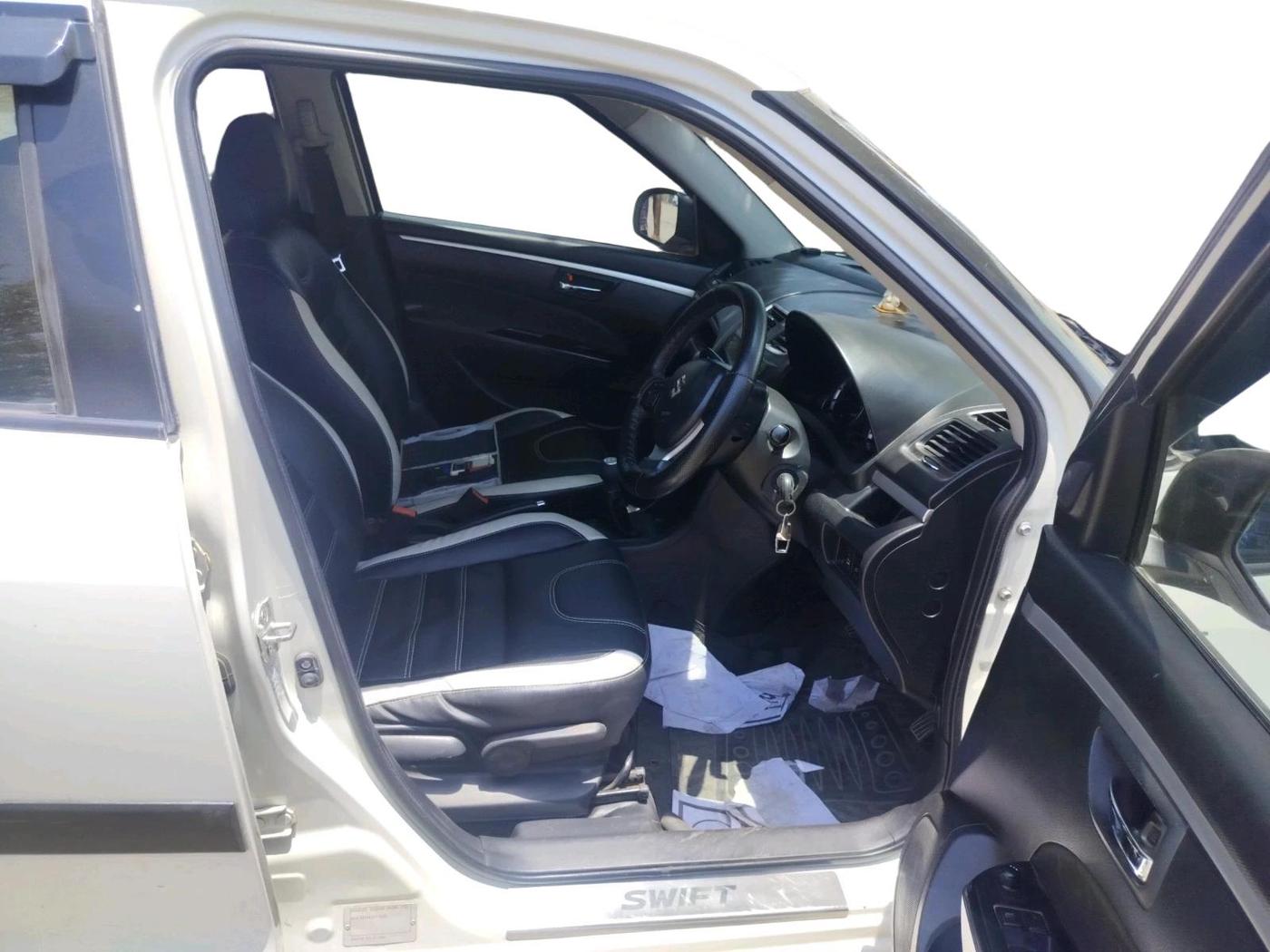2013 Maruti Swift ZXI, Petrol, Manual, 65,408 km, interior