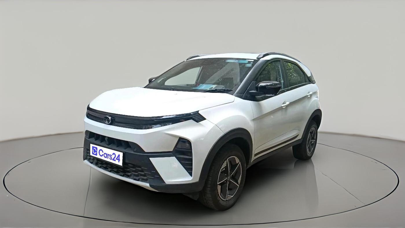 2024 Tata NEXON CREATIVE+ SUNROOF AMT 1.2 PETROL, Petrol, Automatic, 6,877 km, exterior