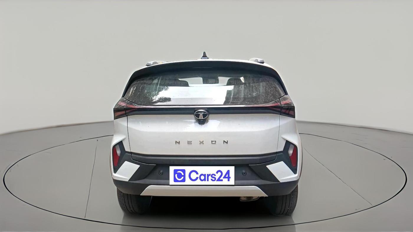 2024 Tata NEXON CREATIVE+ SUNROOF AMT 1.2 PETROL, Petrol, Automatic, 6,877 km, exterior