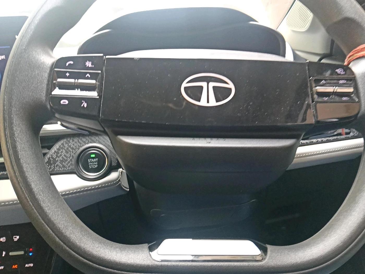 2024 Tata NEXON CREATIVE+ SUNROOF AMT 1.2 PETROL, Petrol, Automatic, 6,877 km, interior