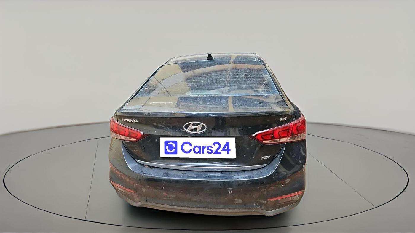 2017 Hyundai Verna 1.6 VTVT SX (O) AT, Petrol, Automatic, 51,437 km, exterior