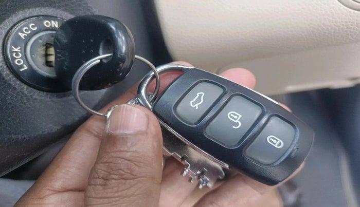 2013 Hyundai Eon ERA +, Petrol, Manual, 1,25,791 km, interior