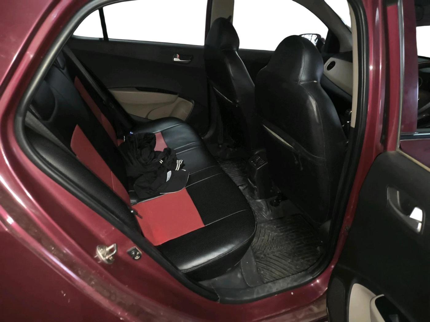 2013 Hyundai Grand i10 SPORTZ 1.2 KAPPA VTVT, Petrol, Manual, 83,275 km, interior