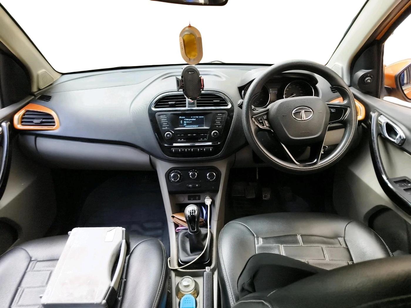 2018 Tata Tiago XZ PETROL, Petrol, Manual, 53,795 km, interior