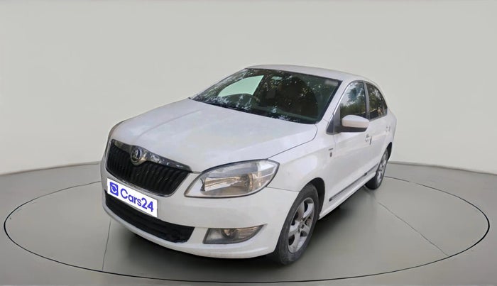 2013 Skoda Rapid AMBITION 1.6 TDI CR MT PLUS, Diesel, Manual, 2,43,000 km, exterior
