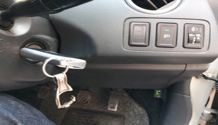 2009 Maruti Swift Dzire VXI 1.3, CNG, Manual, 1,26,145 km, interior