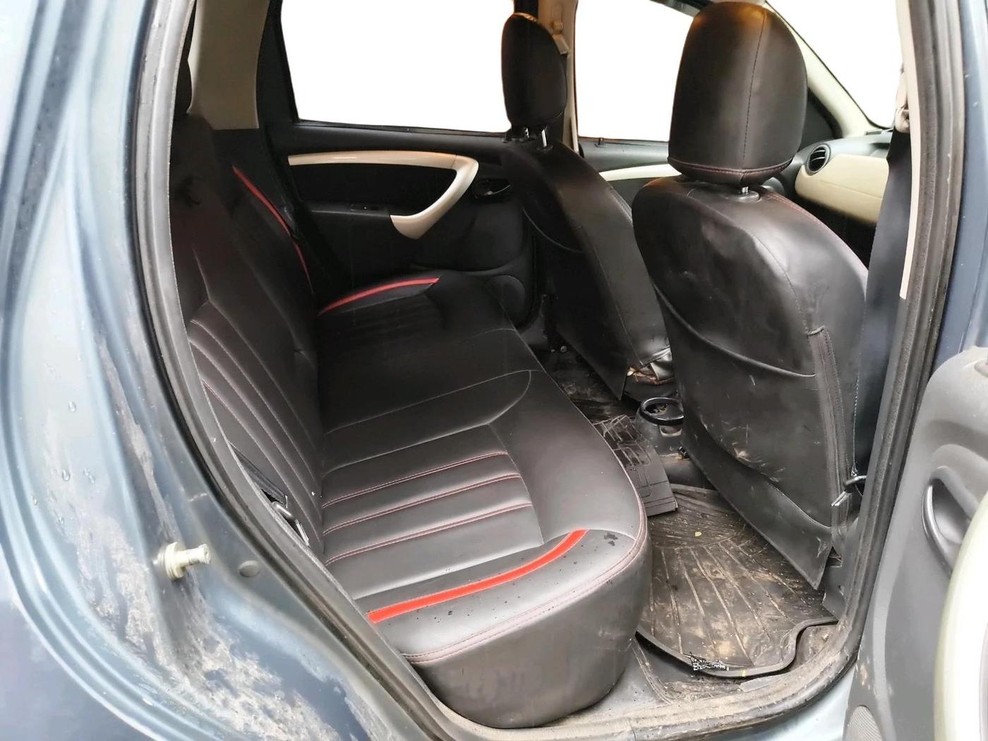 2013 Renault Duster 85 PS RXL DIESEL, Diesel, Manual, 1,19,559 km, interior