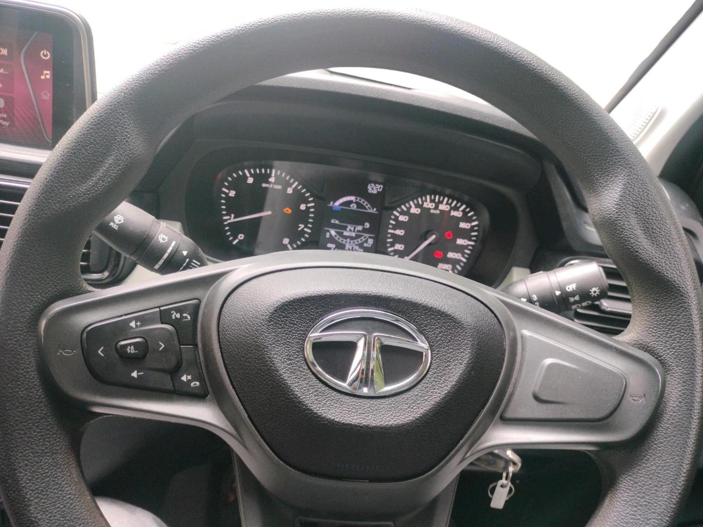 2023 Tata PUNCH ADVENTURE MT, Petrol, Manual, 3,474 km, interior