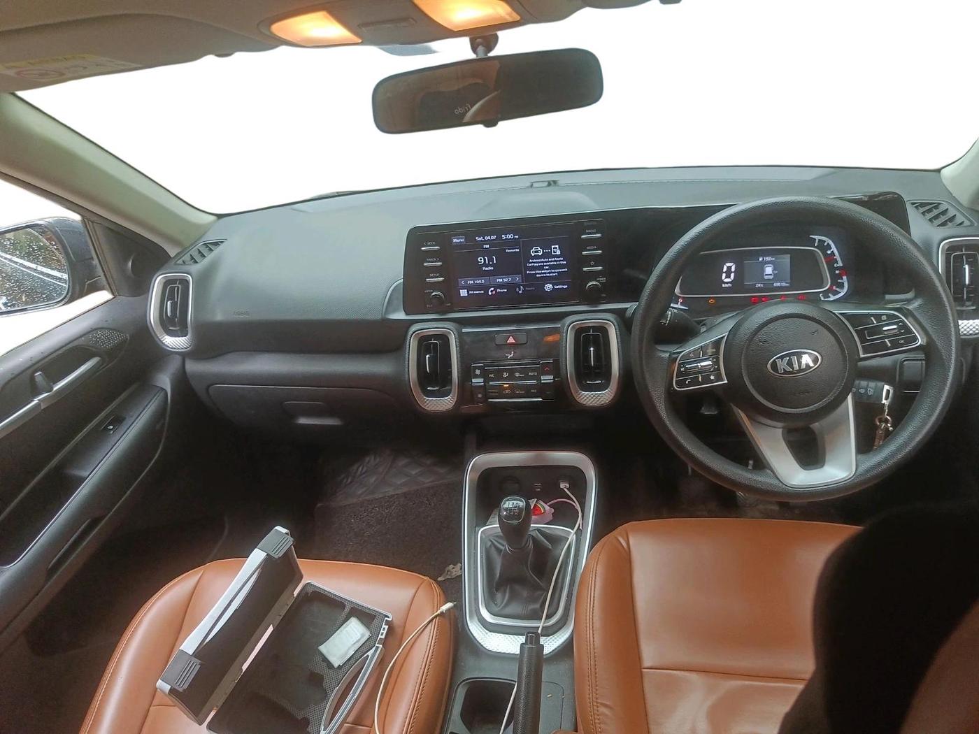 2020 KIA SONET HTK PLUS 1.2, Petrol, Manual, 69,513 km, interior