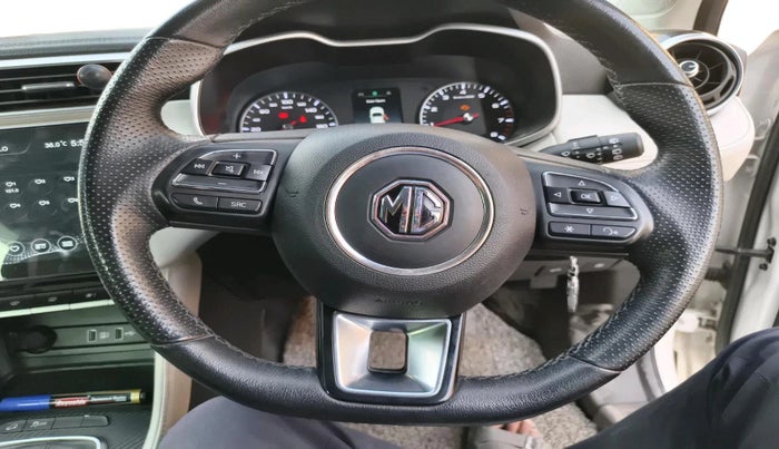 2022 MG ASTOR SUPER 1.5 MT, Petrol, Manual, 42,512 km, interior