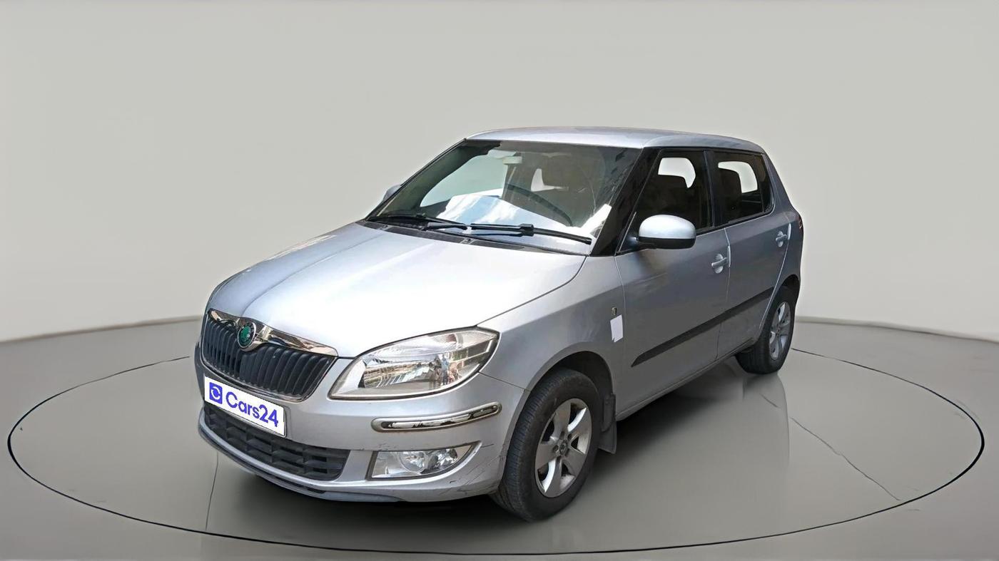 2011 Skoda Fabia ELEGANCE 1.2 MPI, Petrol, Manual, 1,29,683 km, exterior