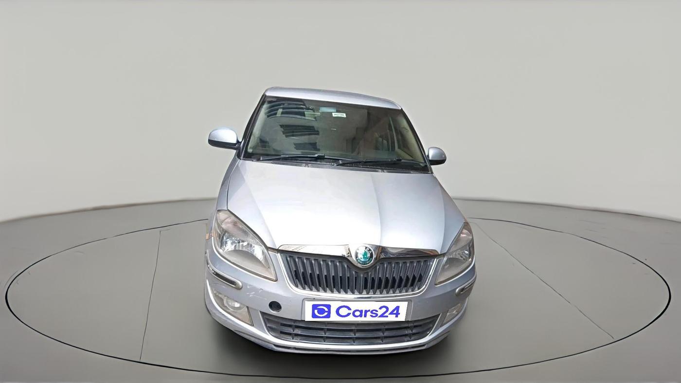 2011 Skoda Fabia ELEGANCE 1.2 MPI, Petrol, Manual, 1,29,683 km, exterior