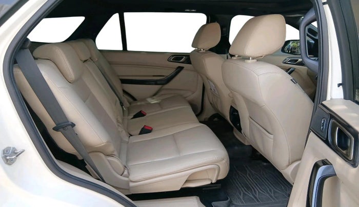 2021 Ford Endeavour TITANIUM 2.0 4X4 AT, Diesel, Automatic, 88,522 km, interior