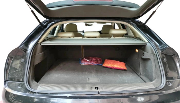 2014 Audi Q3 2.0 TDI QUATTRO, Diesel, Automatic, 83,388 km, exterior