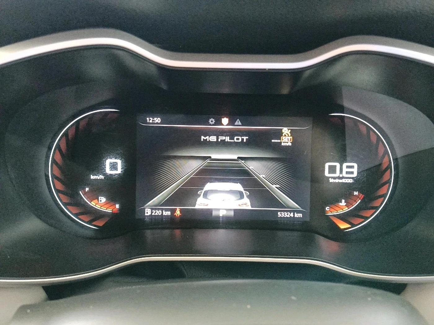 2022 MG ASTOR SAVVY 1.5 CVT, Petrol, Automatic, 53,324 km, interior