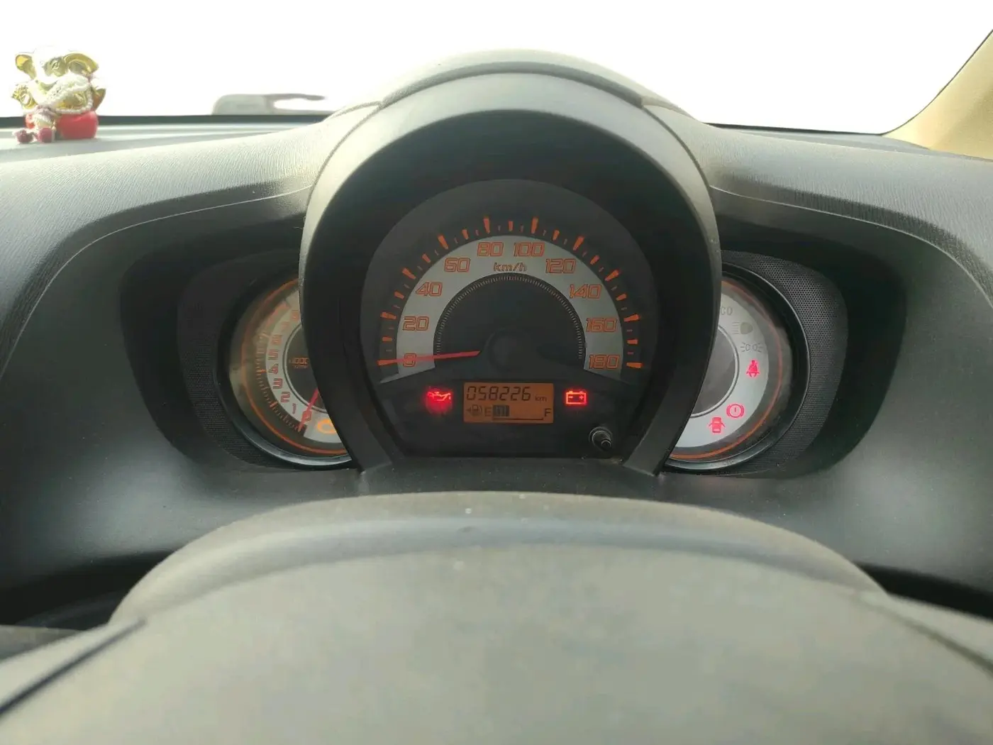 2014 Honda Brio S MT, CNG, Manual, 58,226 km, interior
