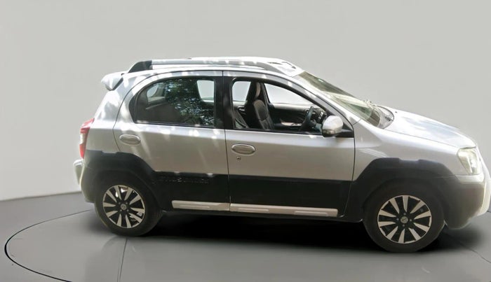 2014 Toyota Etios CROSS 1.5 V, Petrol, Manual, 77,813 km, exterior