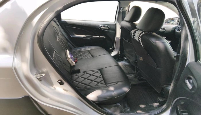 2014 Toyota Etios CROSS 1.5 V, Petrol, Manual, 77,813 km, interior