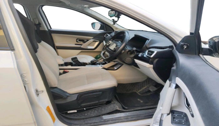 2024 Tata Safari PURE PLUS AT, Diesel, Automatic, 30,573 km, interior