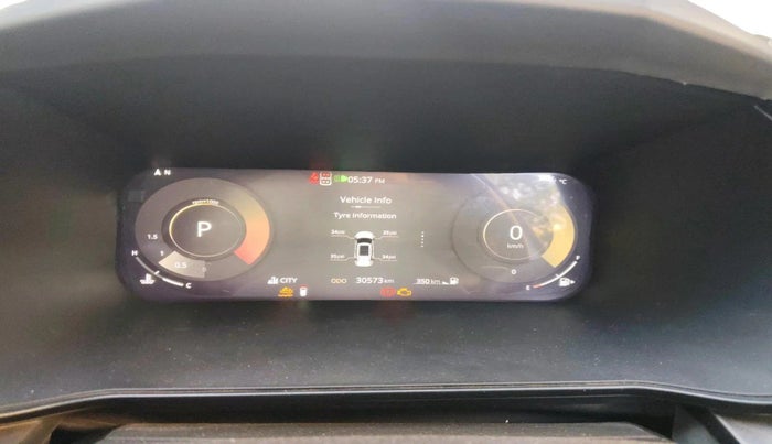 2024 Tata Safari PURE PLUS AT, Diesel, Automatic, 30,573 km, interior