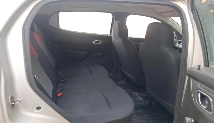 2018 Renault Kwid RXT 1.0 AMT (O), Petrol, Automatic, 34,918 km, interior