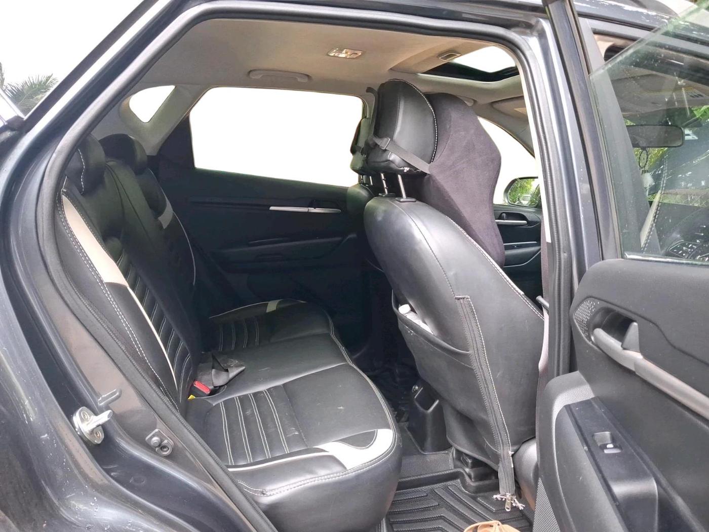 2023 KIA SONET HTK PLUS 1.0 IMT, Petrol, Manual, 31,574 km, interior