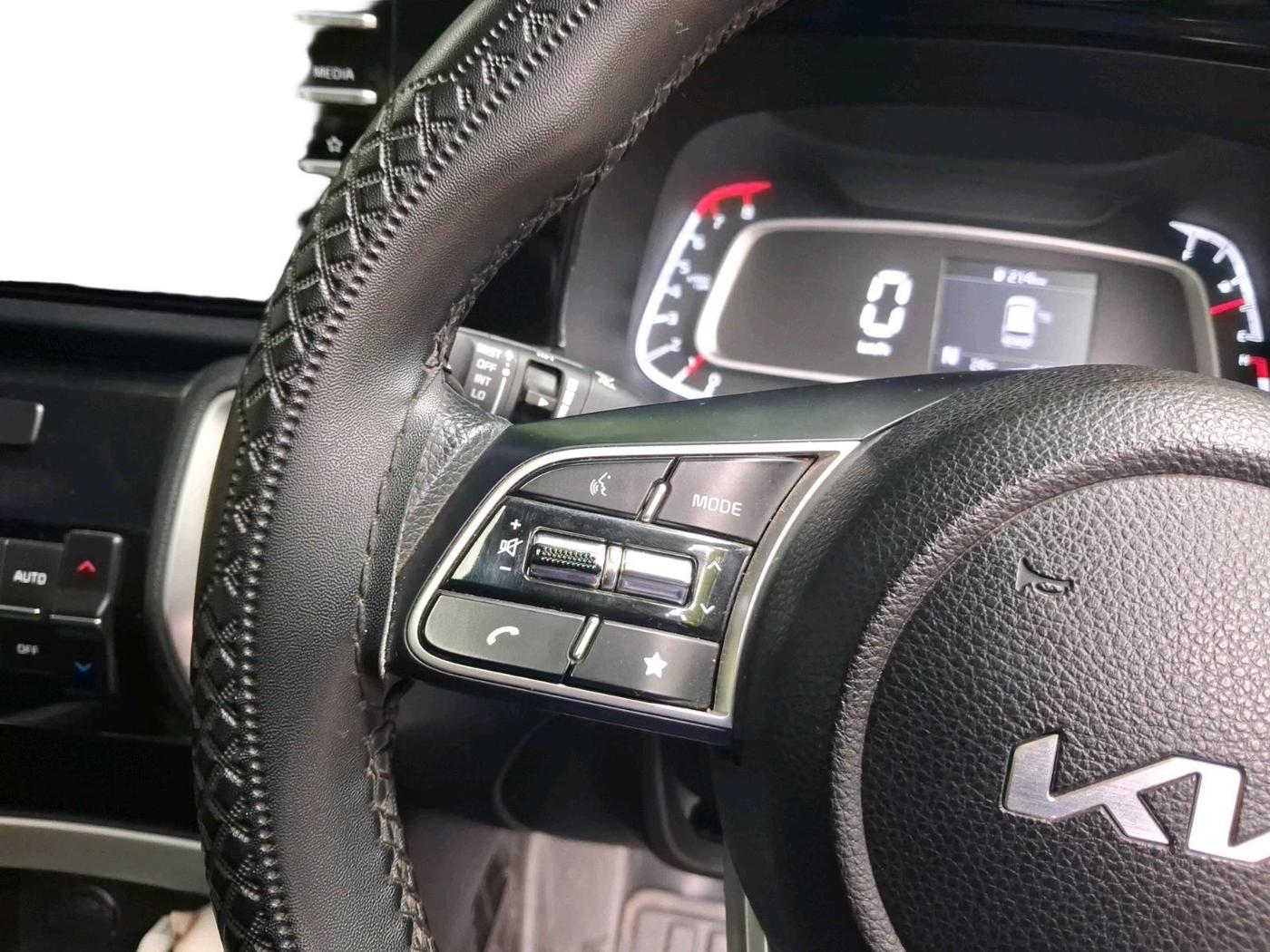 2023 KIA SONET HTK PLUS 1.0 IMT, Petrol, Manual, 31,574 km, interior