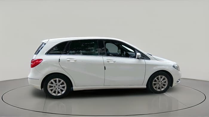 2013 Mercedes Benz B Class B180, Diesel, Automatic, 92,728 km, exterior