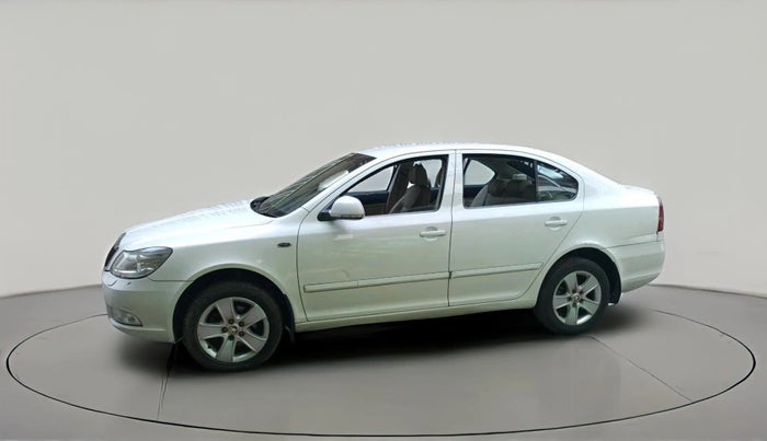 2011 Skoda Laura L&K 2.0 TDI AT, Diesel, Automatic, 1,56,525 km, exterior