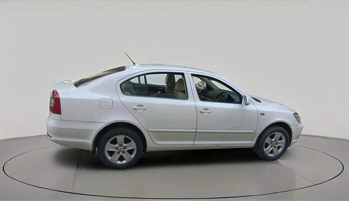 2011 Skoda Laura L&K 2.0 TDI AT, Diesel, Automatic, 1,56,525 km, exterior