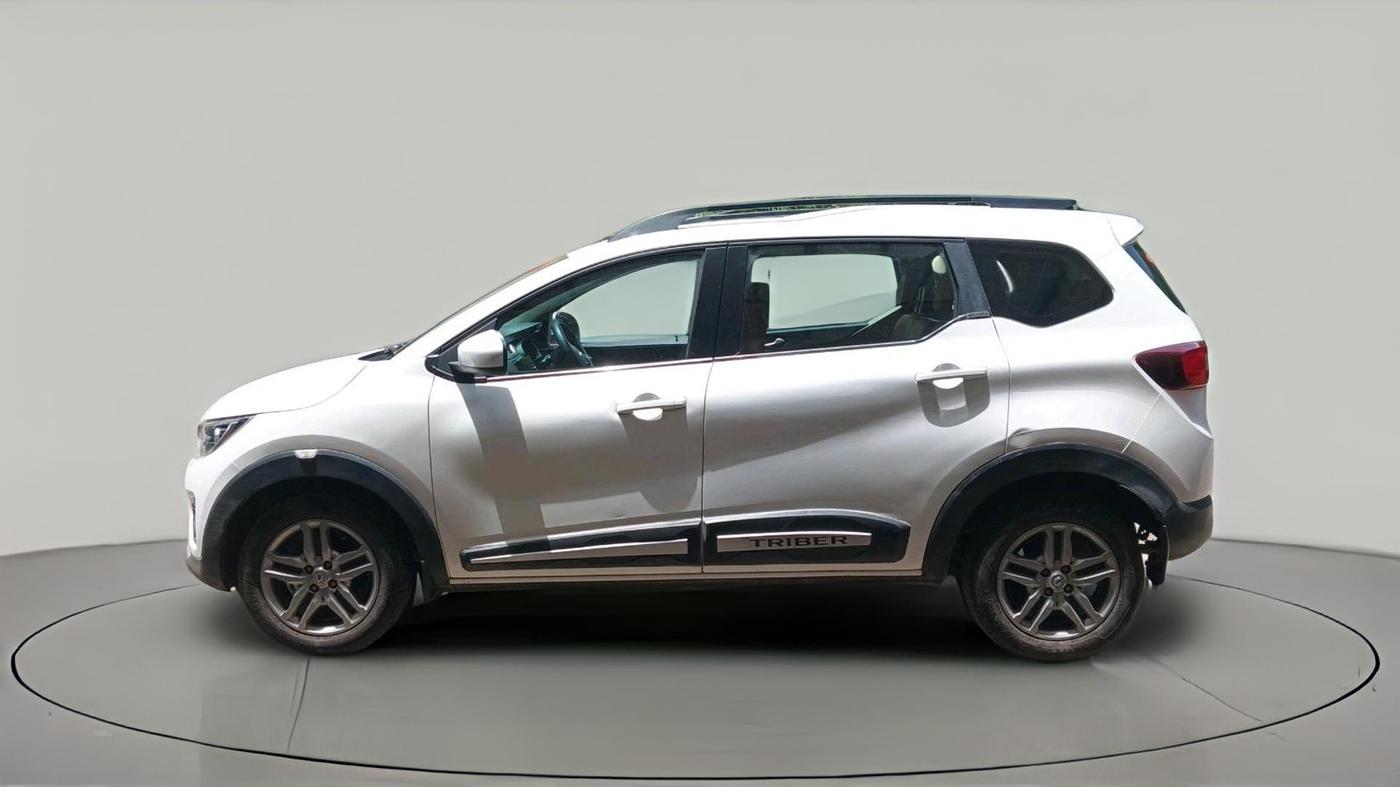 2020 Renault TRIBER RXZ, Petrol, Manual, 33,157 km, exterior