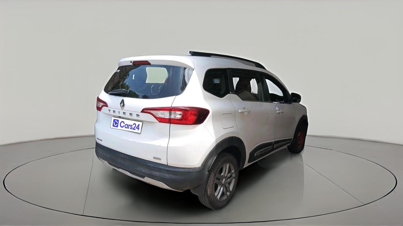 2020 Renault TRIBER RXZ, Petrol, Manual, 33,157 km, exterior