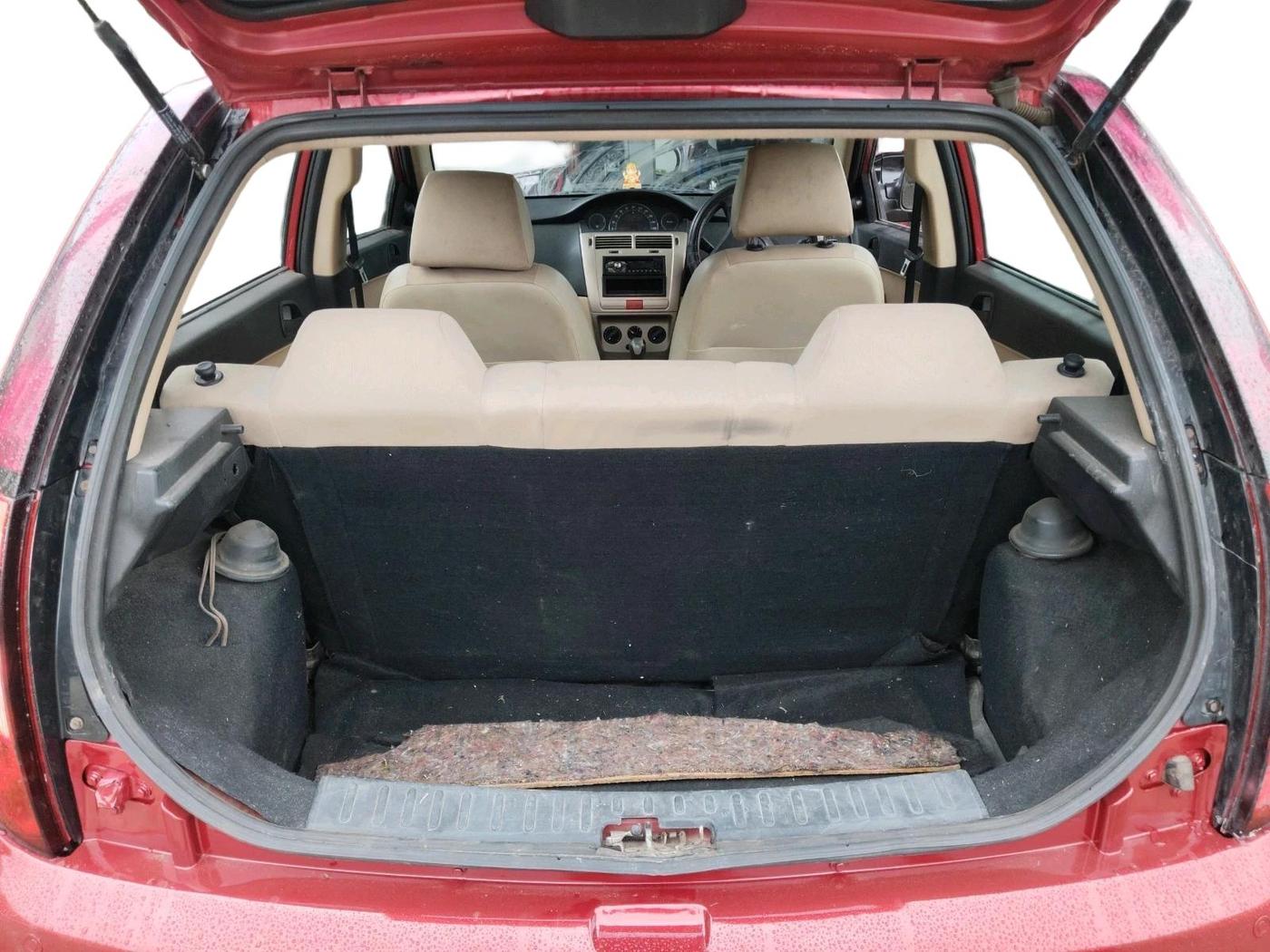 2012 Tata Indica Vista LS QUADRAJET, Diesel, Manual, 75,471 km, exterior