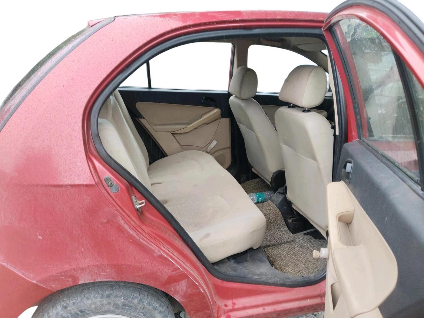 2012 Tata Indica Vista LS QUADRAJET, Diesel, Manual, 75,471 km, interior