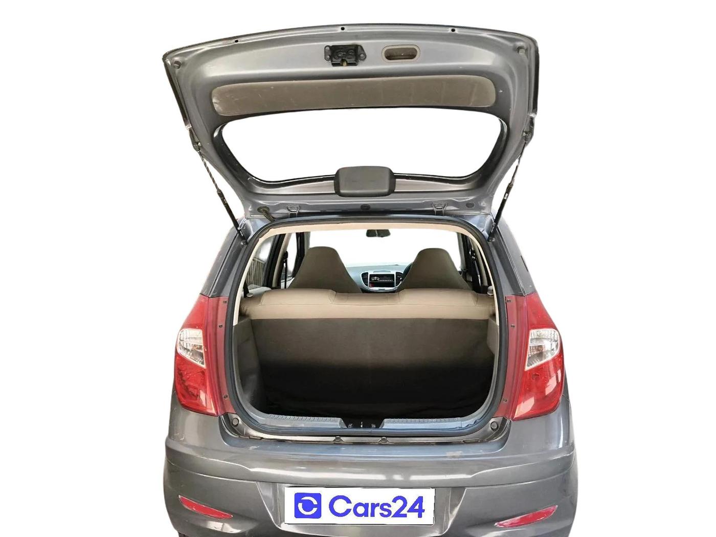 2012 Hyundai i10 ERA 1.1, Petrol, Manual, 61,097 km, exterior