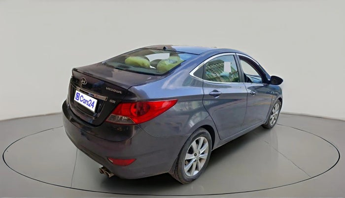 2011 Hyundai Verna FLUIDIC 1.6 VTVT SX, Petrol, Manual, 51,122 km, exterior