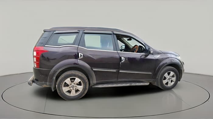 2013 Mahindra XUV500 W8, Diesel, Manual, 1,14,129 km, exterior