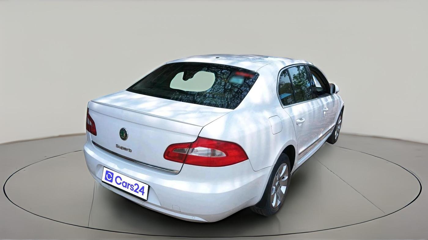 2013 Skoda Superb ELEGANCE 1.8 TSI MT, Petrol, Manual, 75,839 km, exterior