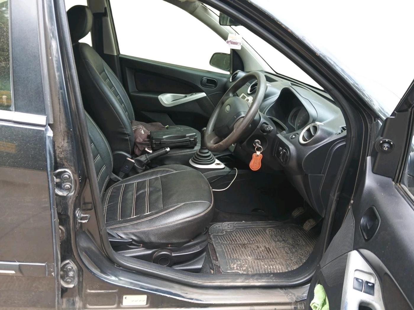 2011 Ford Figo ZXI 1.4 DIESEL, Diesel, Manual, 1,14,030 km, interior