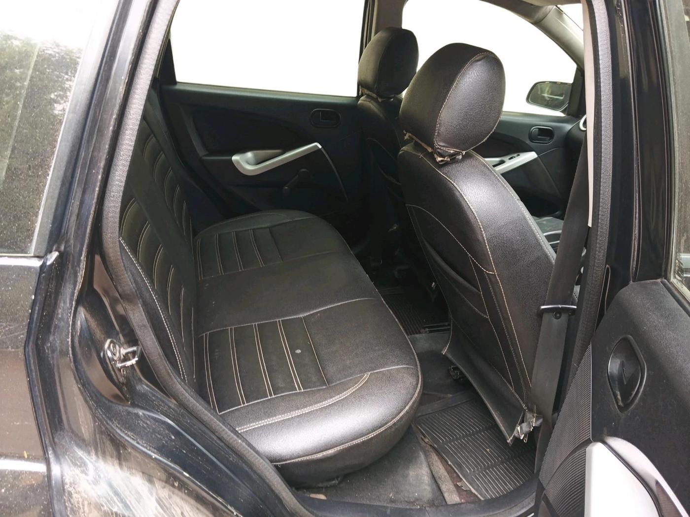 2011 Ford Figo ZXI 1.4 DIESEL, Diesel, Manual, 1,14,030 km, interior